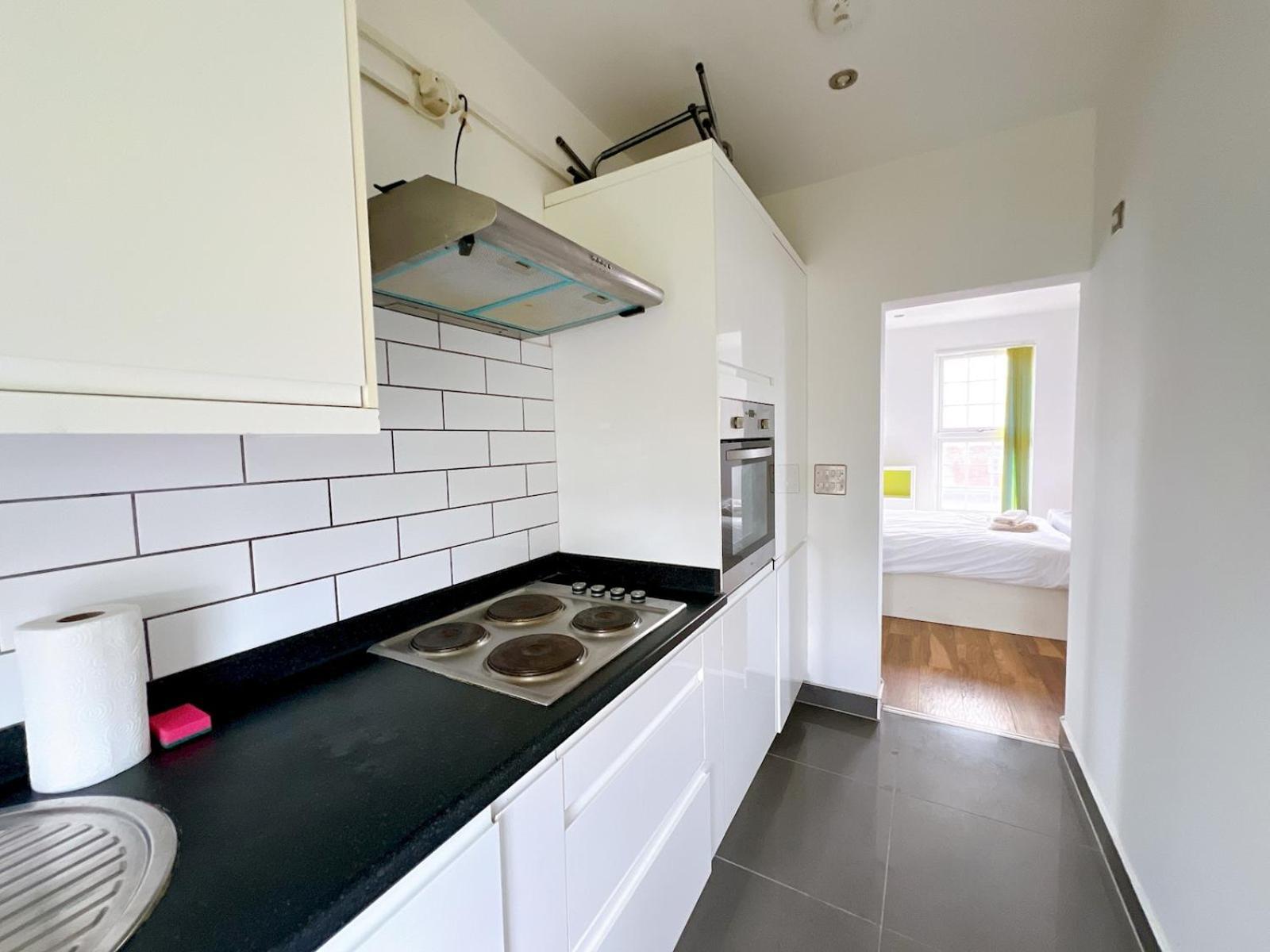 Cosy With Convenient Access To Town Center Pass The Keys